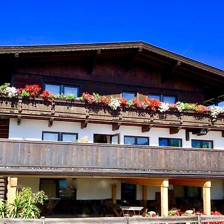 Pension Heidelberg - Fam Fuchs Hopfgarten im Brixental Exterior photo