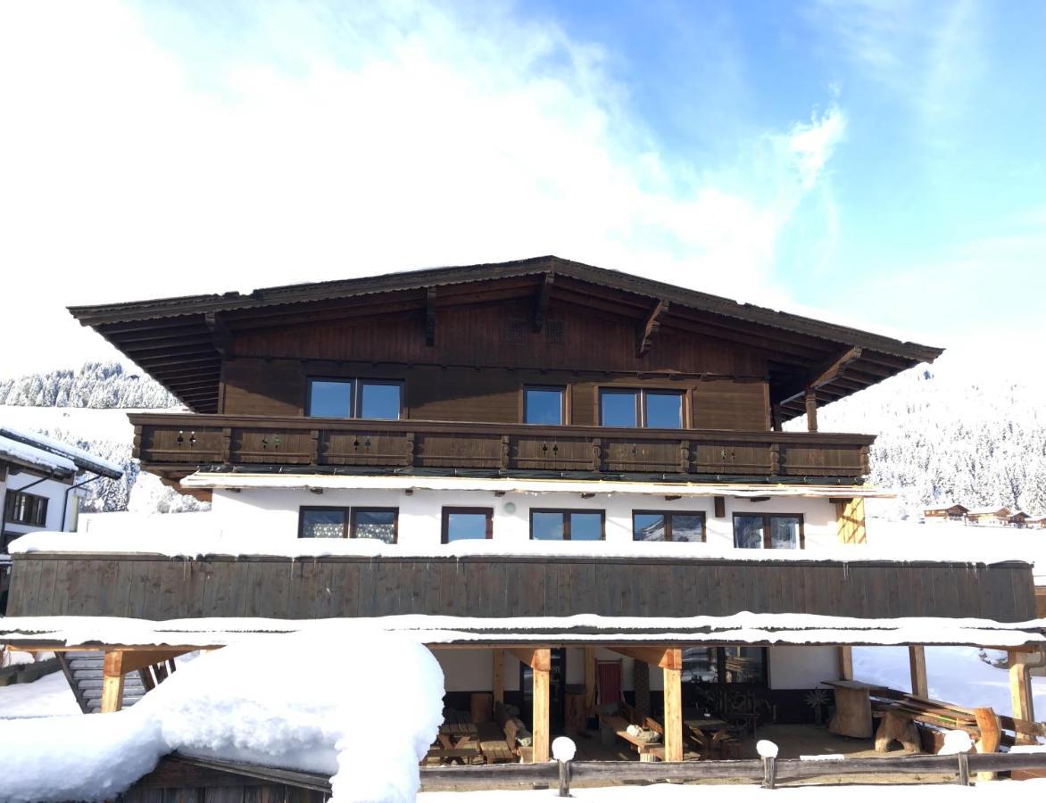 Pension Heidelberg - Fam Fuchs Hopfgarten im Brixental Exterior photo