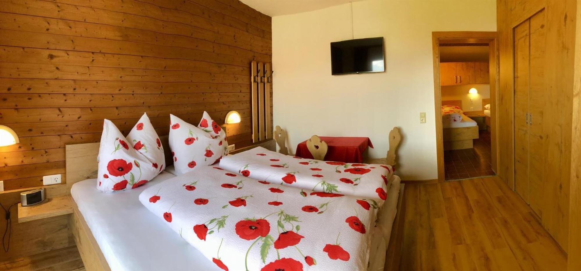 Pension Heidelberg - Fam Fuchs Hopfgarten im Brixental Room photo